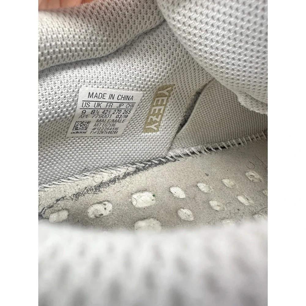 adidas Yeezy Boost 700 Analog EG7596 Men's Size 9 Sneakers w/ Box